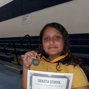 Meet your Posher, Maria esther